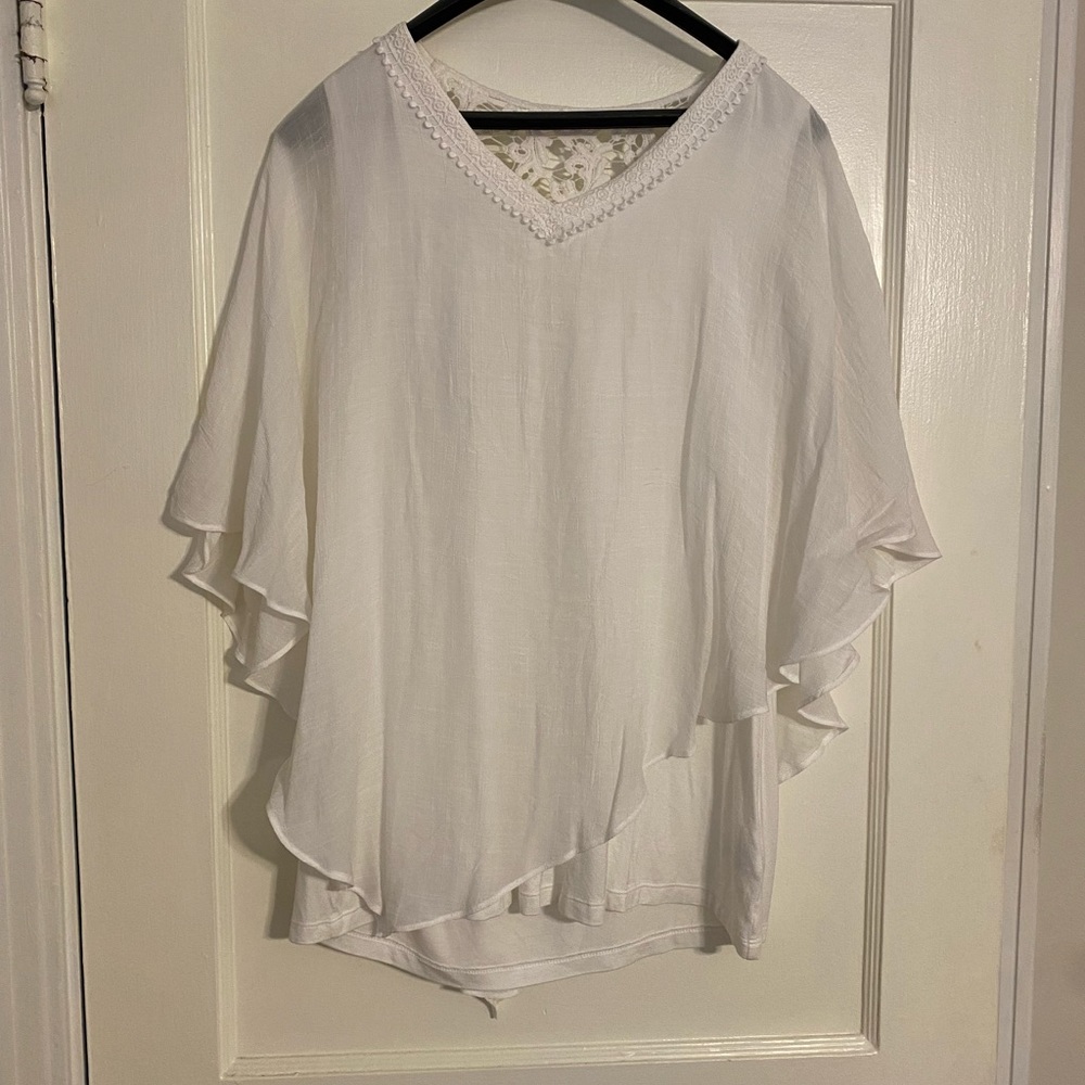 Apt 9 Top